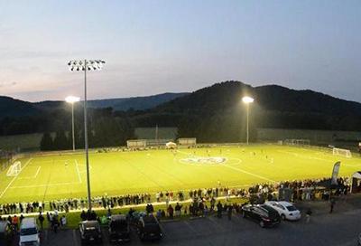 The main turf field of the Marra 体育运动 Fields Complex